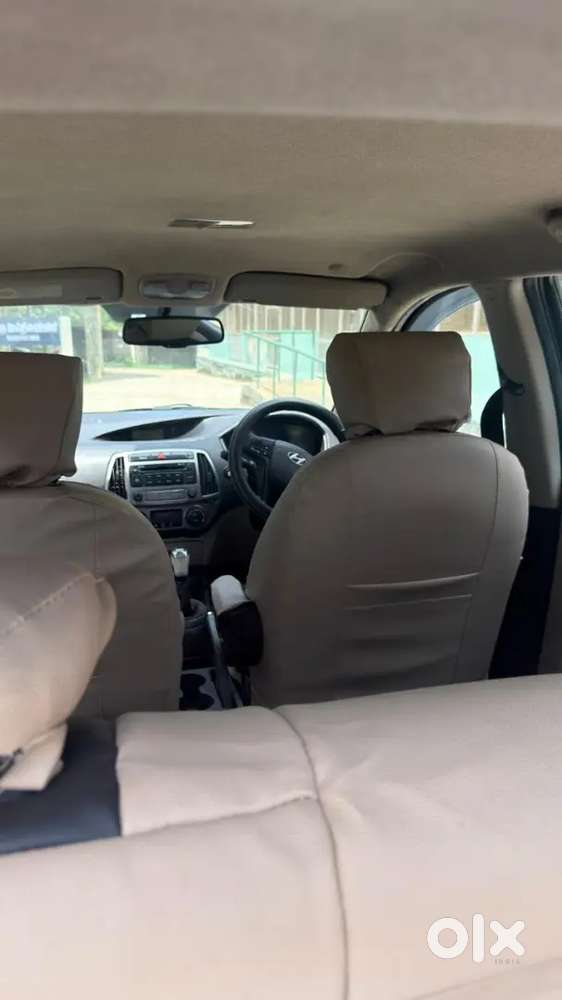 Hyundai I20 Asta Top-end 2013 Diesel Well Maintained