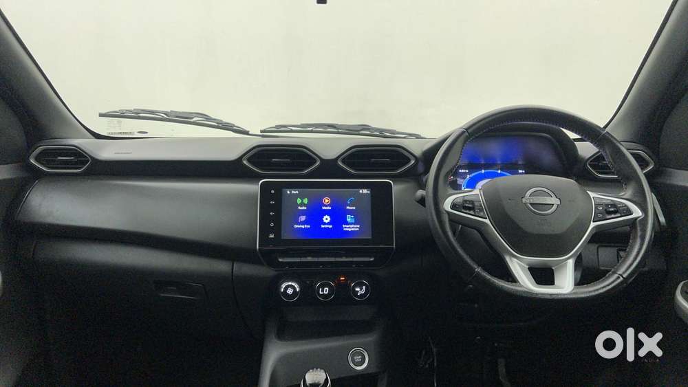 Nissan Magnite 1.0 Xv Premium, 2021, Petrol