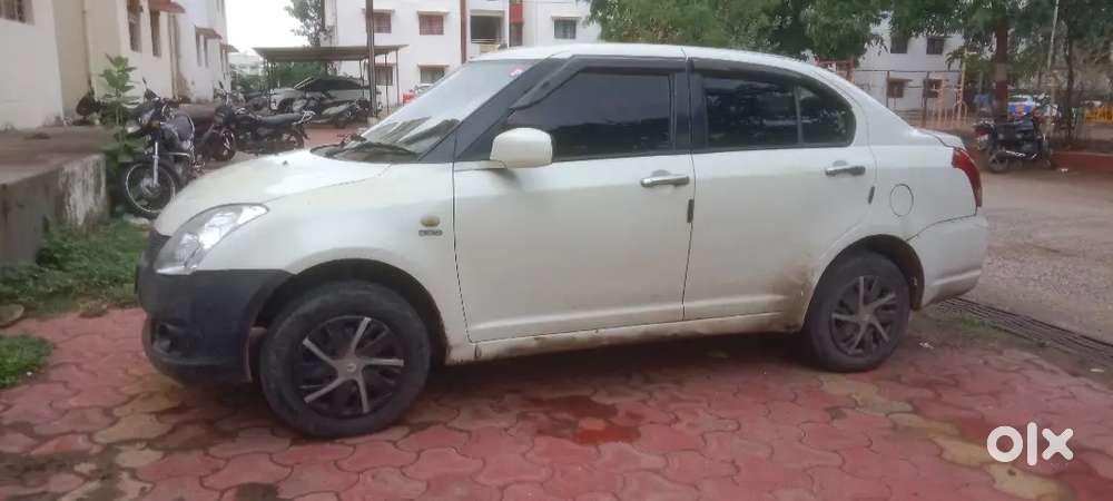 Maruti Suzuki Swift Dzire 2011