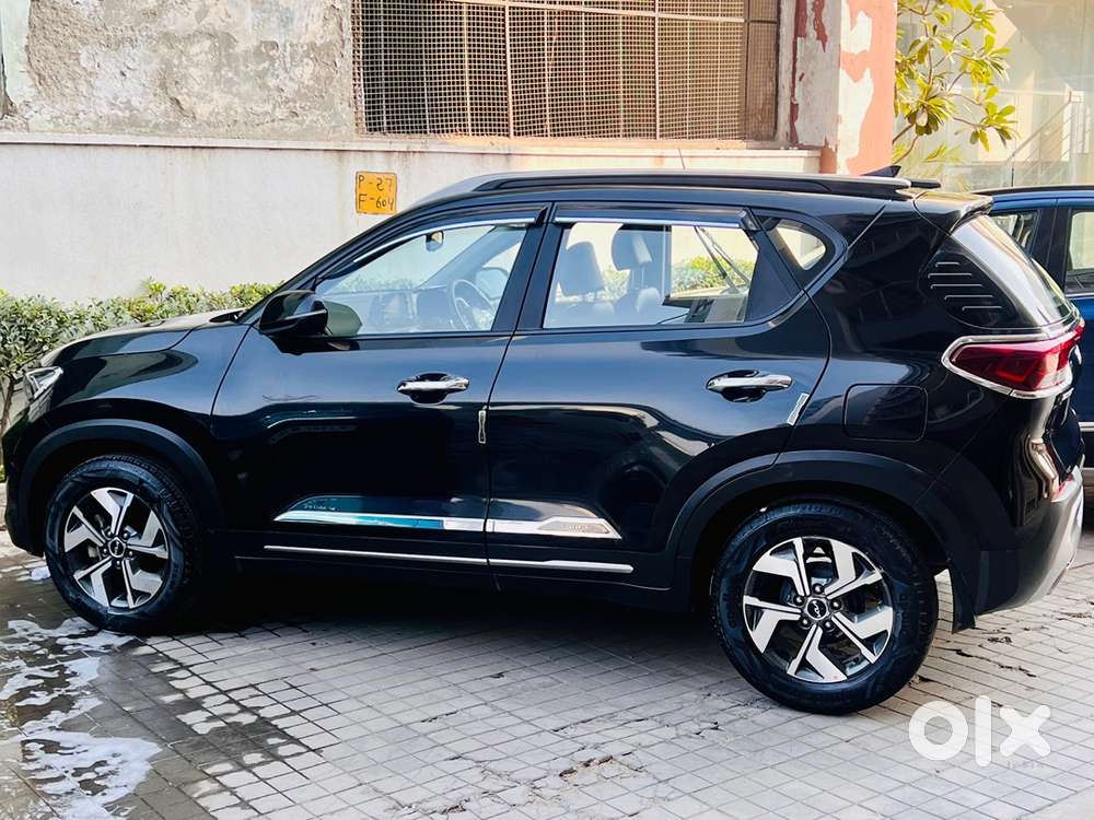 Kia Sonet Petrol 2023