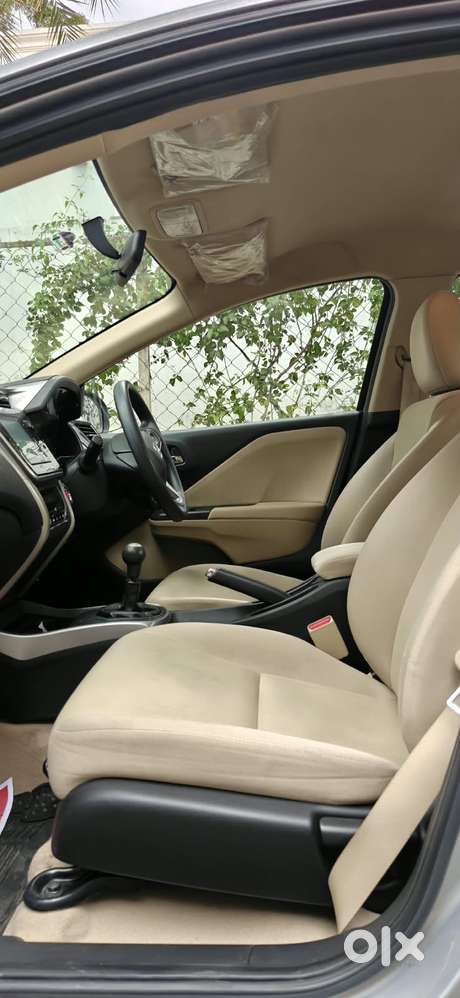 Honda City V Mt Exclusive, 2022, Petrol