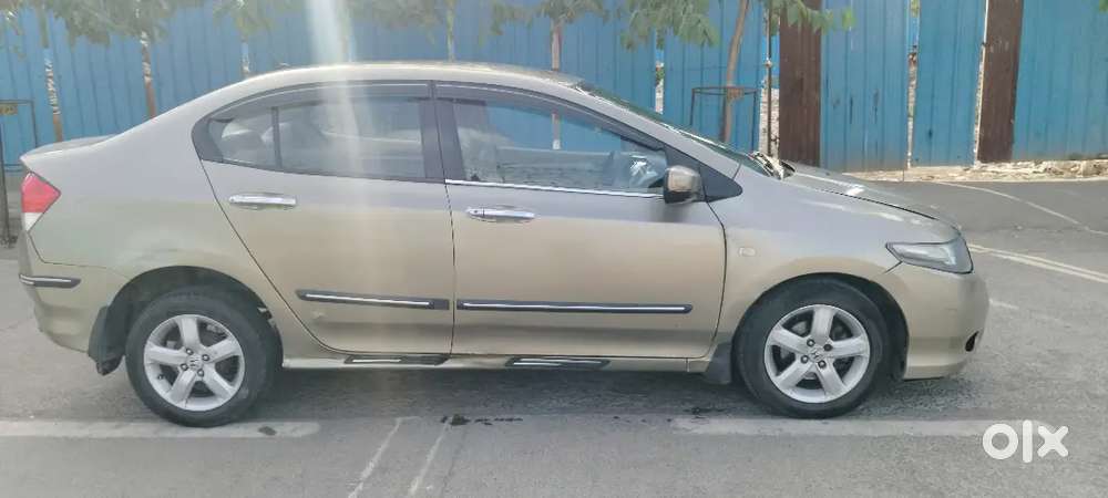 Honda City I-vtec 2010  Automatic  Cng  Passing Till 2030