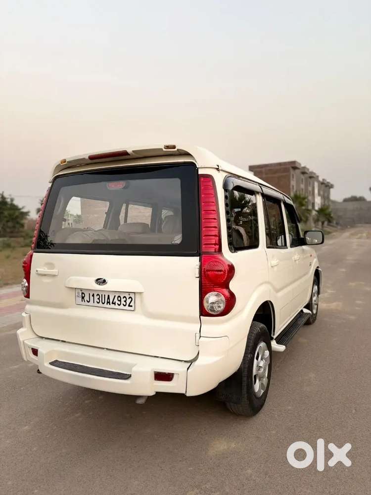 Mahindra Scorpio 2.5 2013 Diesel Manual