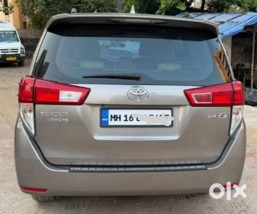 Toyota Innova Crysta 2.4 Zx Mt 8 Seater 2021