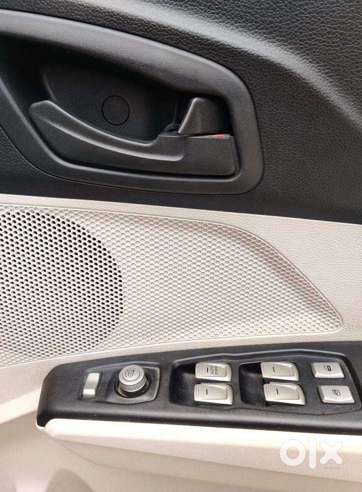 Mahindra Xuv300 W6, 2019, Petrol