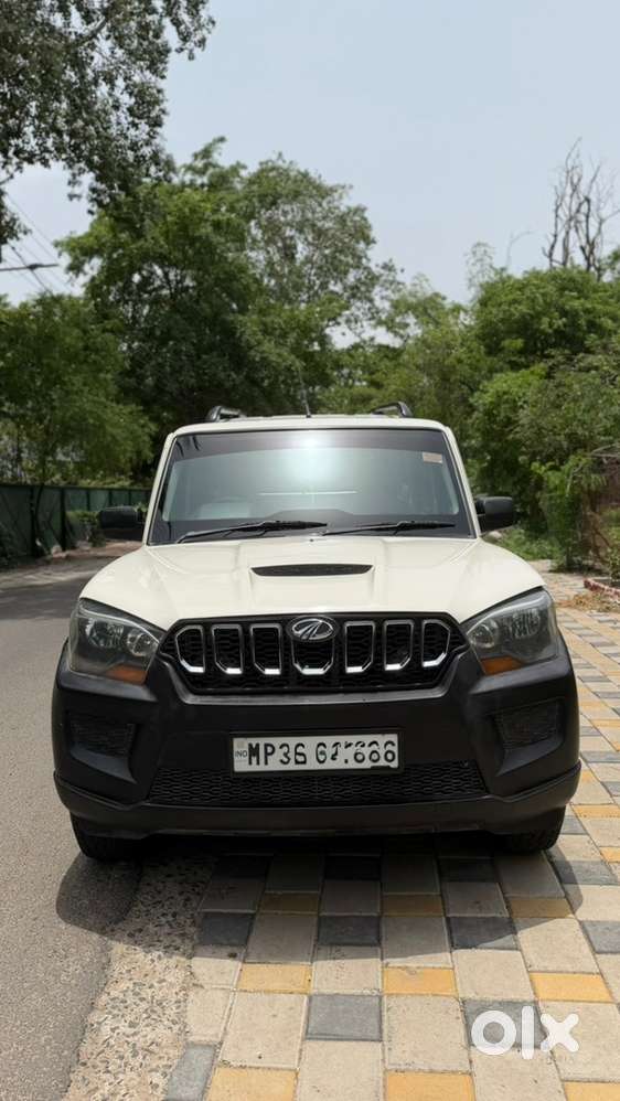 Mahindra Scorpio S2 2015
