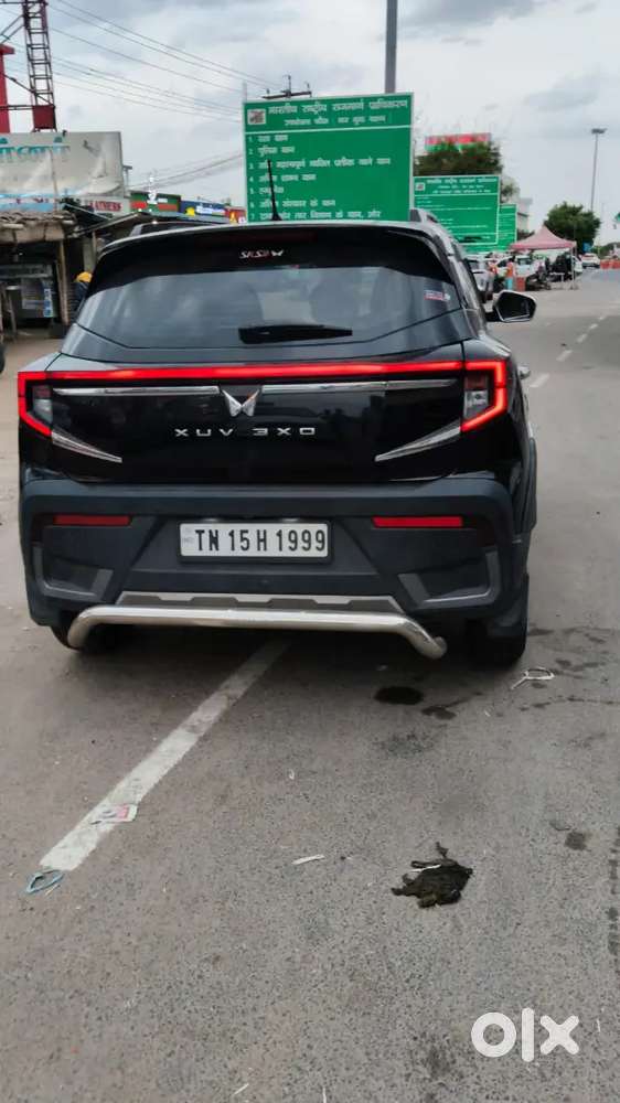 Mahindra Xuv 3xo 2024 Petrol Well Maintained