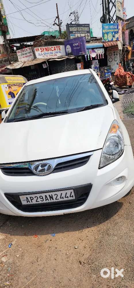 Hyundai I20 2010 Car
