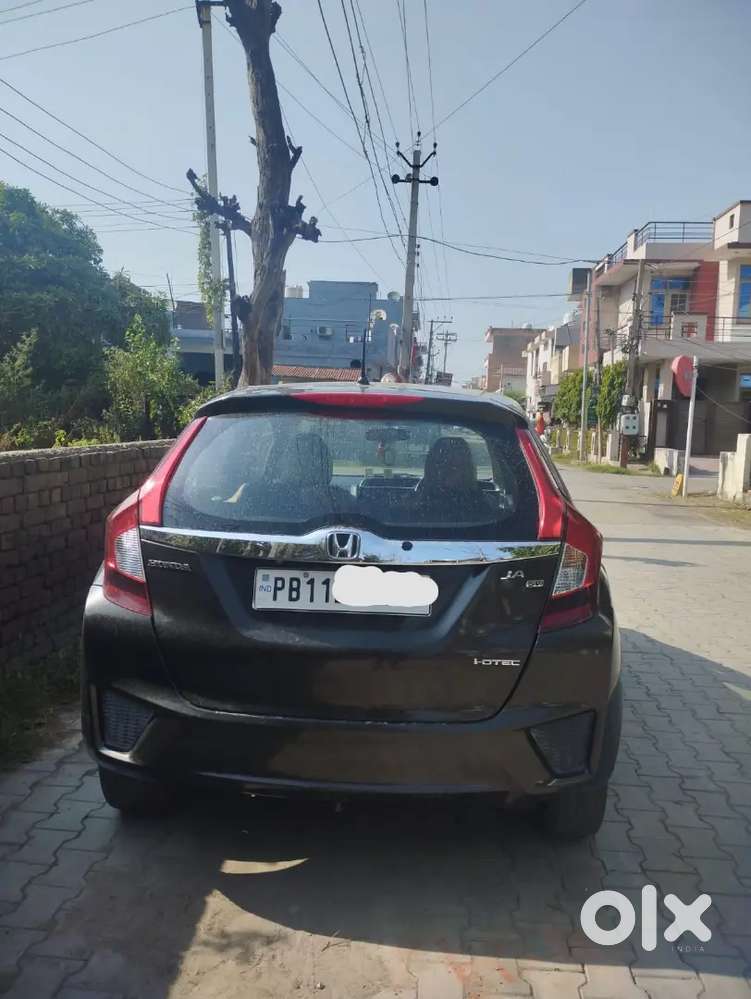 Honda Jazz 2015 Diesel 85000 Km Driven