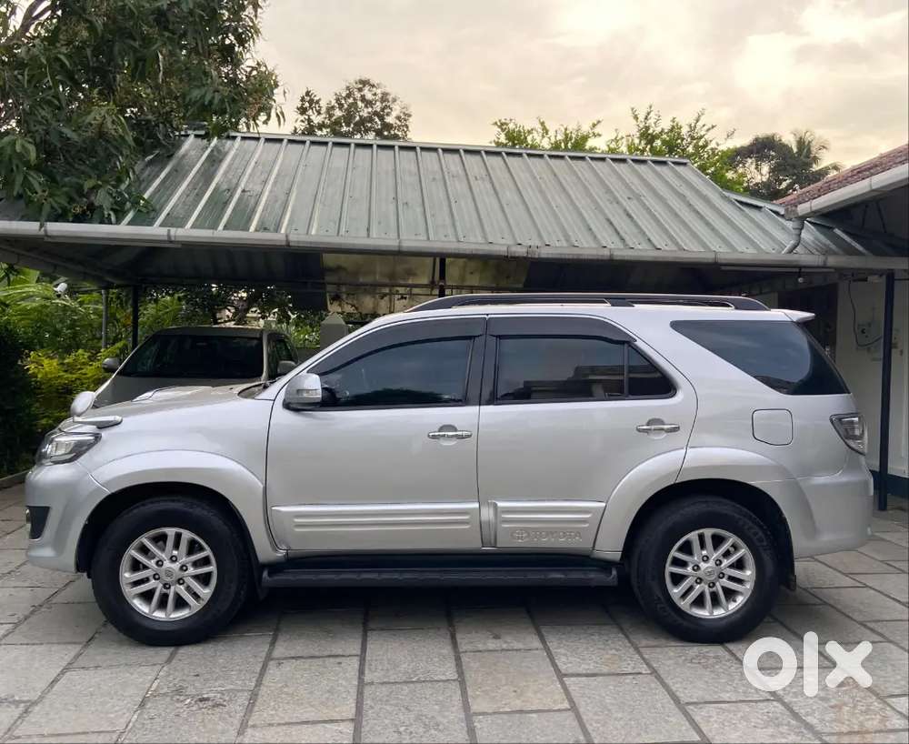 Toyota Fortuner Diesel 2012 Automatic, Fully Company Service