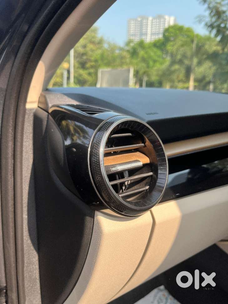 Skoda Slavia Style 1.0l Tsi At, 2024, Petrol