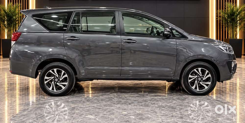 Toyota Innova Crysta 2.4 Gx Limited Edition At 7 Str, 2022, Diesel