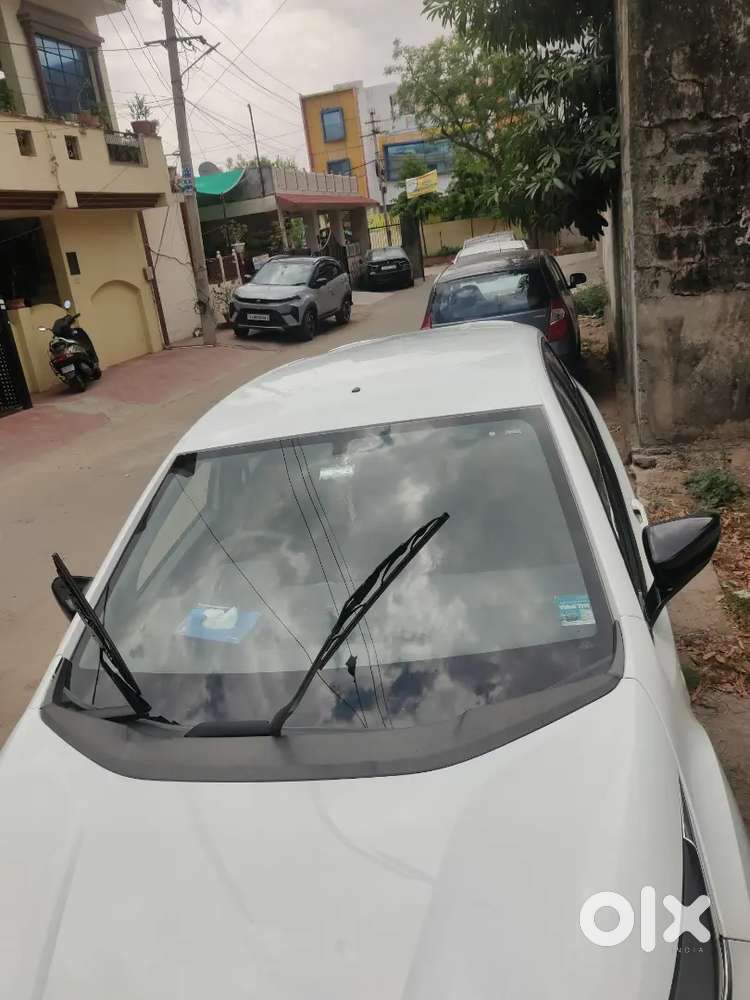Tata Altroz 1.2 Xe 2021 Variant