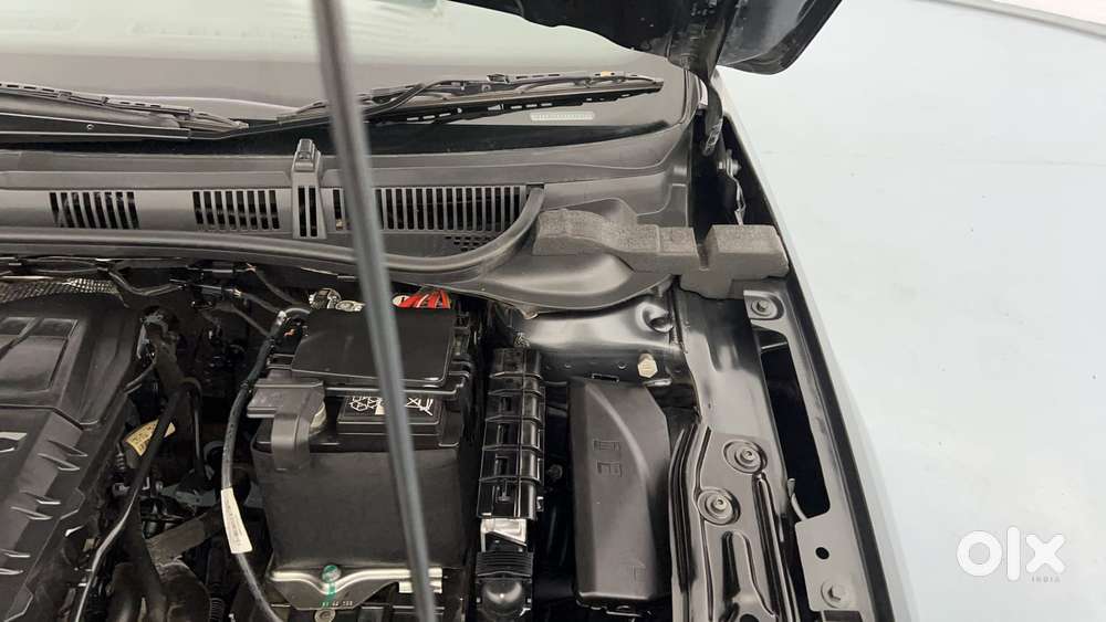 Skoda Slavia Ambition 1.0l Tsi Mt, 2025, Petrol