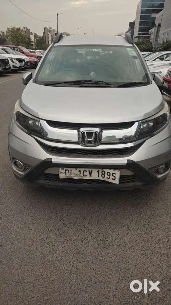 Honda Br-v 8 Seater 2016 Petrol 24058 Km Driven Well Maintained