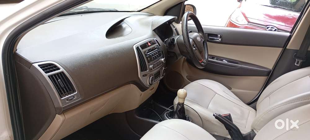Hyundai I20 2010-2012 1.2 Sportz Option, 2012, Petrol