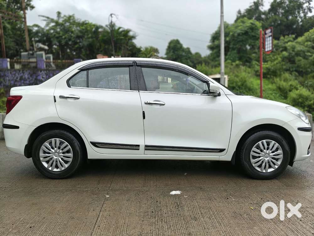Maruti Suzuki Dzire 1.2 Vxi, 2023, Petrol