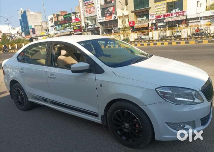 Skoda Rapid 2013-2016 1.5 Tdi Ambition With Alloy Wheel, 2016, Diese..