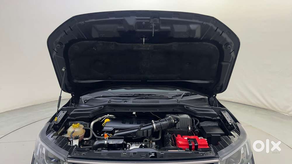 Mahindra Xuv300 W8 Option, 2022, Petrol
