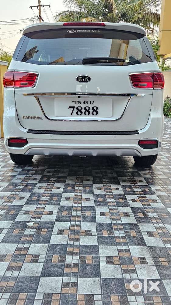 Kia Carnival Premium, 2021, Diesel