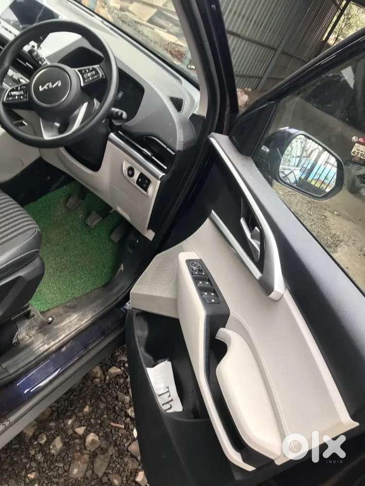 Kia Carens 2022 Petrol Manual