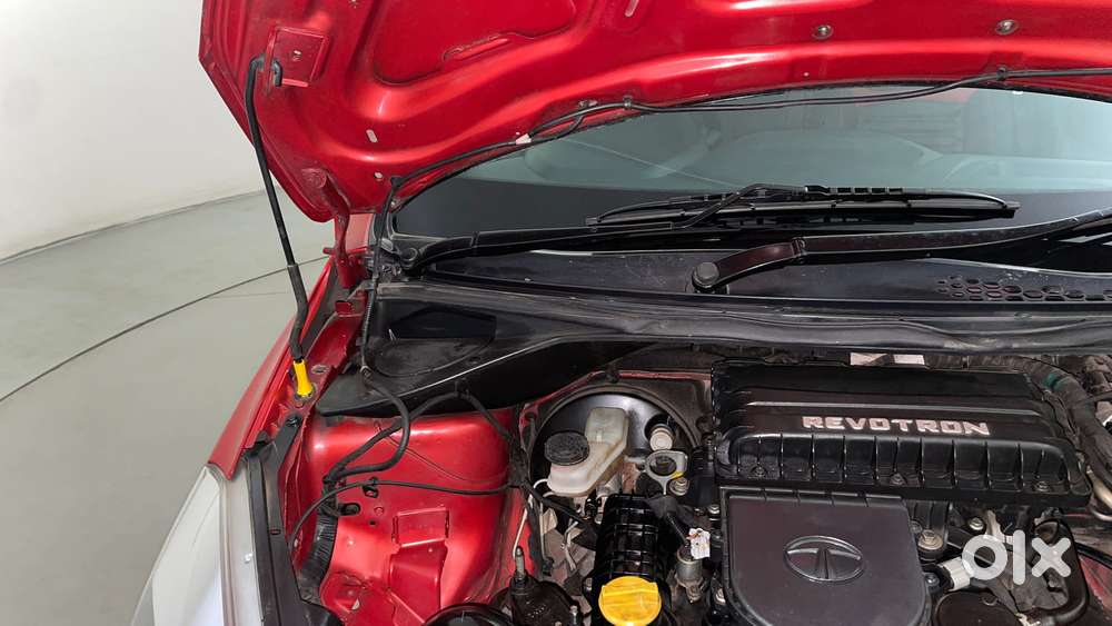 Tata Tiago 1.2 Revotron Xt, 2018, Petrol