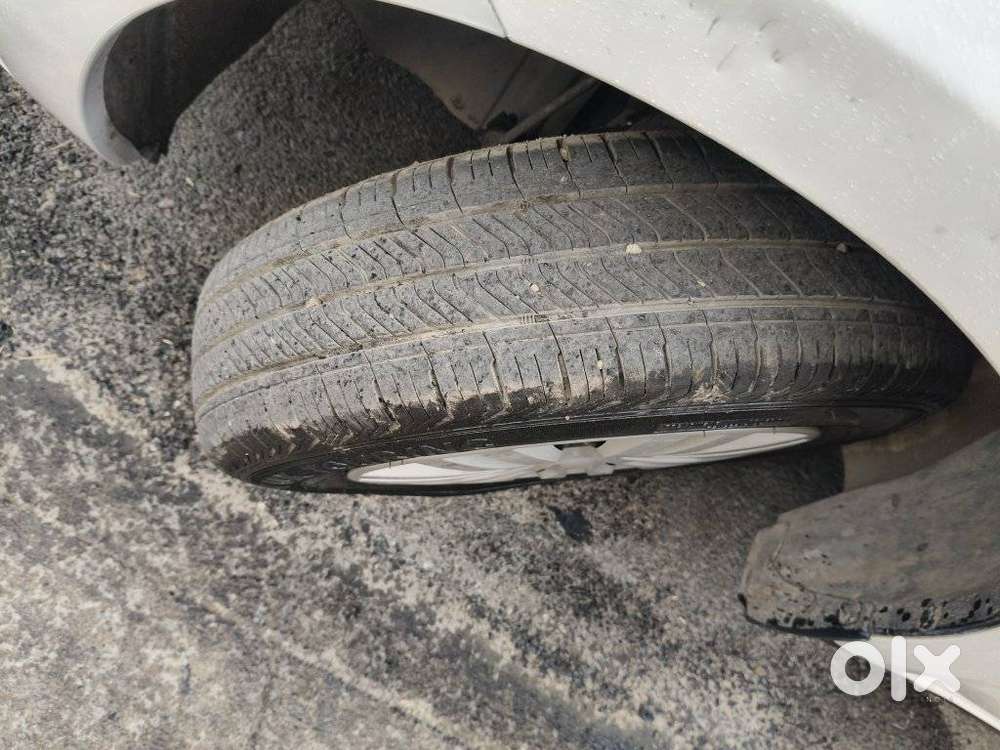 Maruti Suzuki Dzire 1.2 Vxi, 2022, Petrol