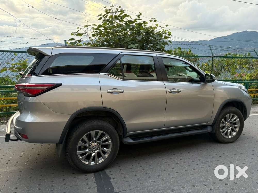 Toyota Fortuner 2022 Diesel 6092 Kms Driven