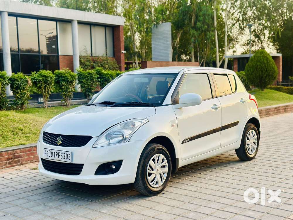 Maruti Suzuki Swift Lxi Option, 2014, Petrol