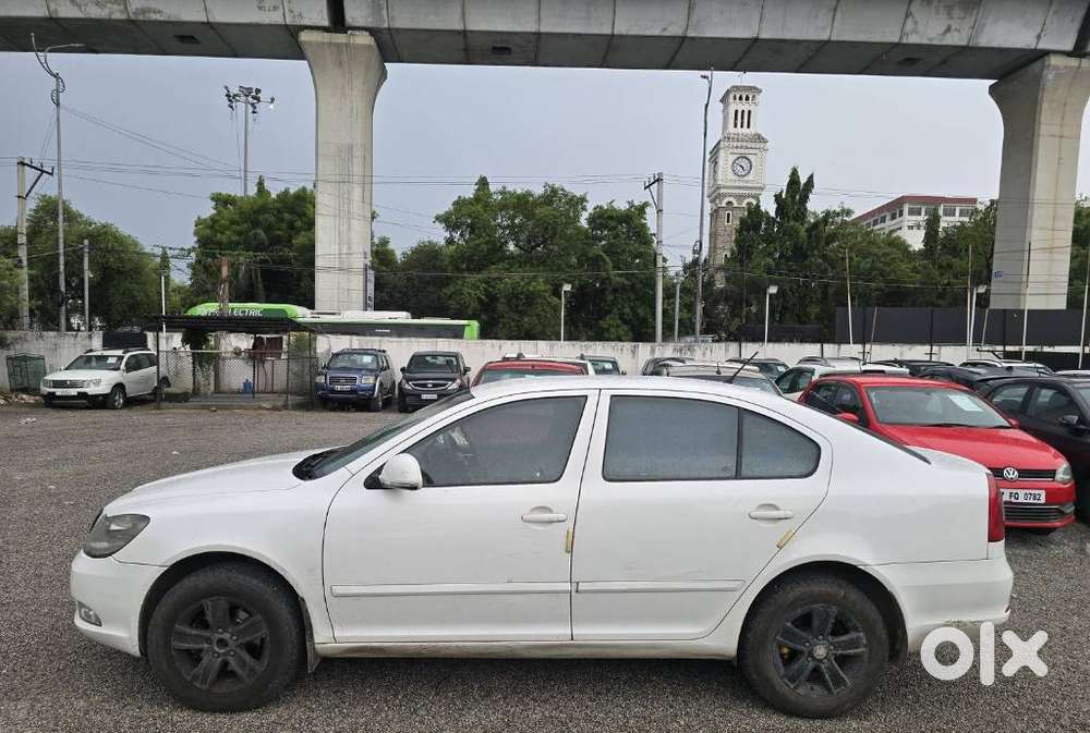 Skoda Laura 2.0 Elegance Tdi Cr, 2011, Diesel