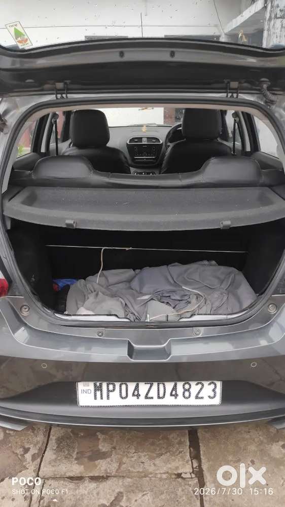 Tata Tiago Revotron Xt 2023 Manual Petrol