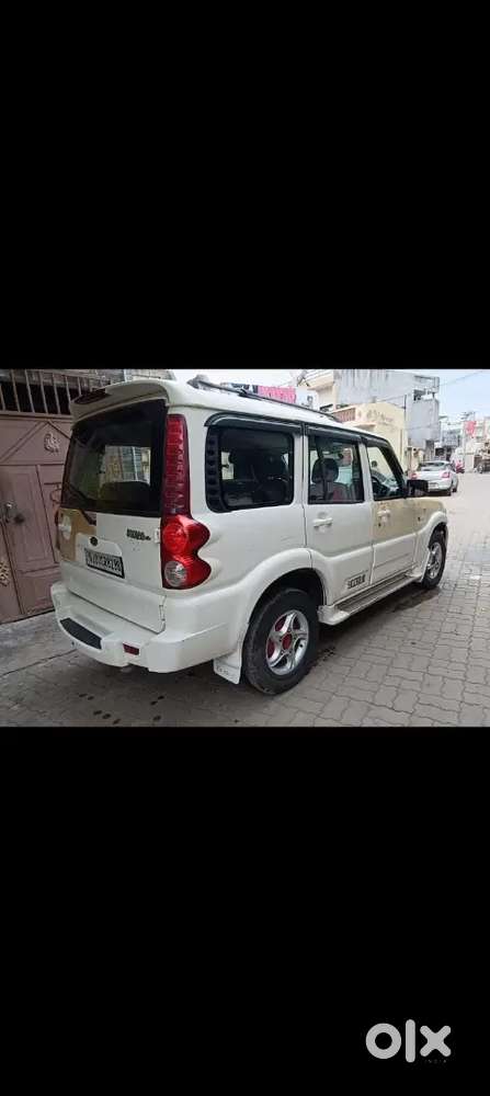 Mahindra Scorpio Adventure 2010