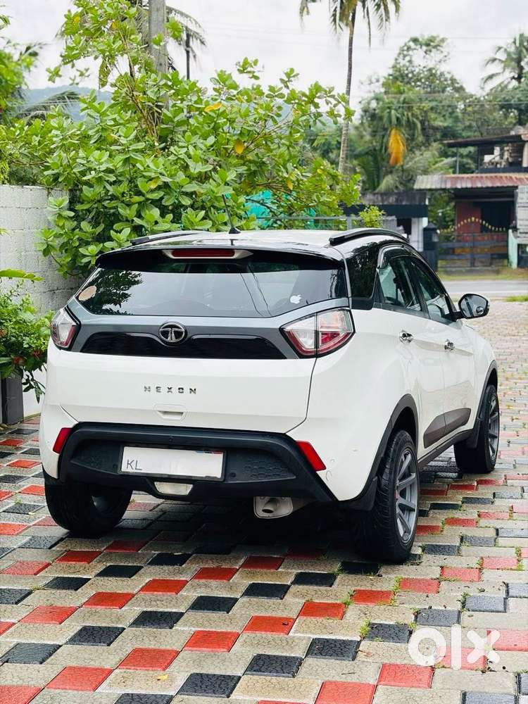 Tata Nexon 1.2 Revotron Xm, 2018, Petrol