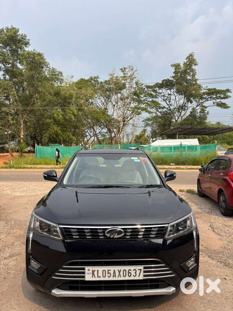 Mahindra Xuv300 2021 Petrol Well Maintained