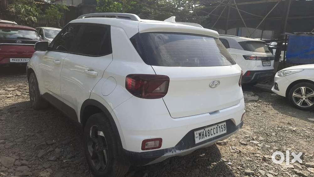Hyundai Venue 2021 Petrol Well Maintained