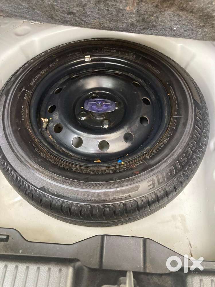 Maruti Suzuki Dzire 1.2 Vxi Amt, 2022, Petrol