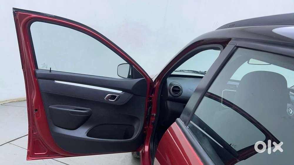 Renault Kwid 1.0 Climber (o) Dual Tone, 2024, Petrol