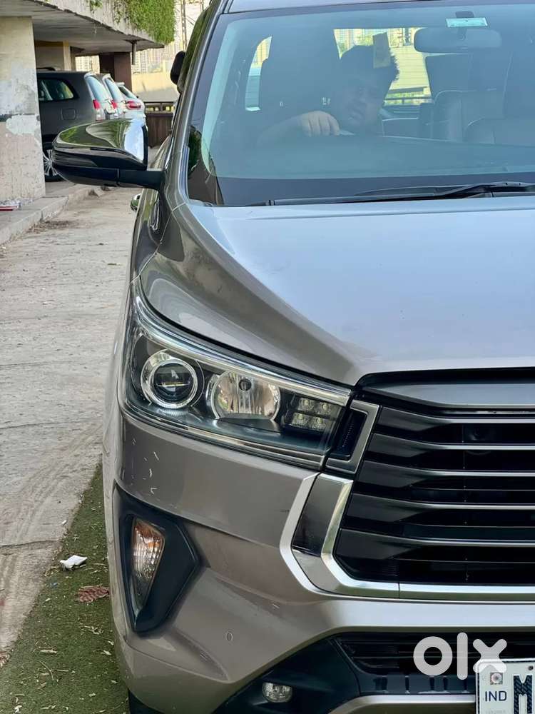 Toyota Innova Crysta 2.7 Zx At, 2022, Petrol