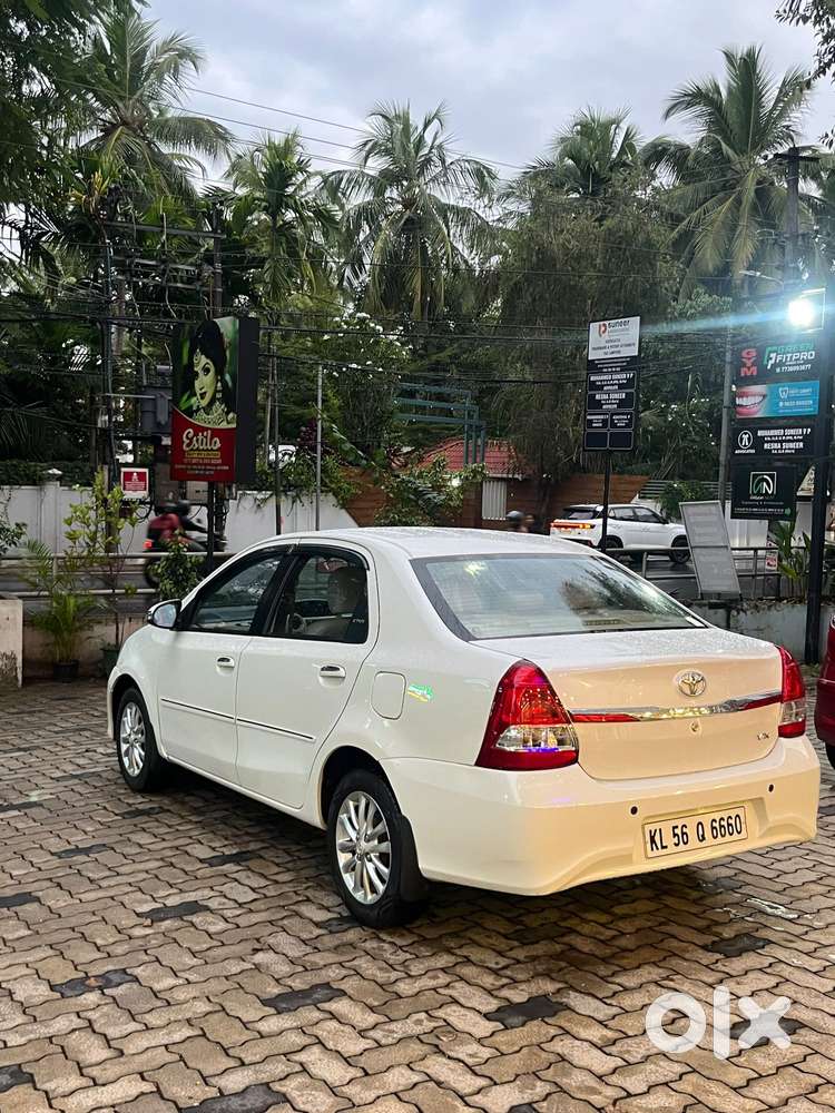 Toyota Etios 1.5 Vx, 2017, Petrol