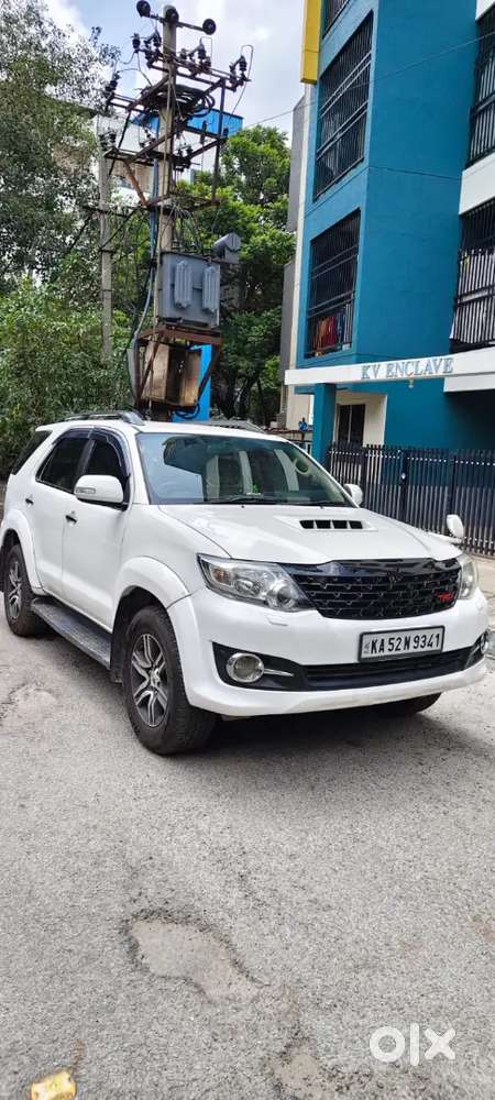 Toyota Fortuner 3.0 2014