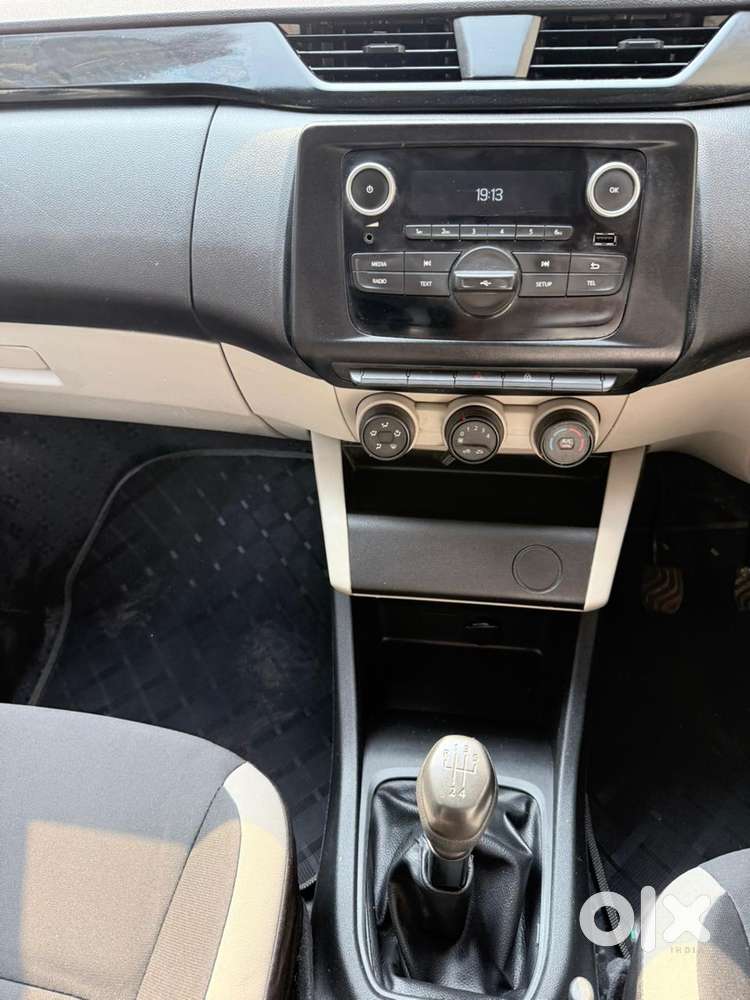 Renault Triber Rxl Easy-r Amt, 2021, Petrol