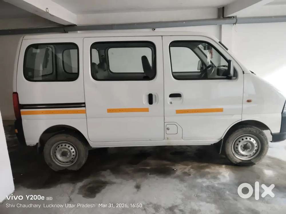 Ecco Van 
Price 500000