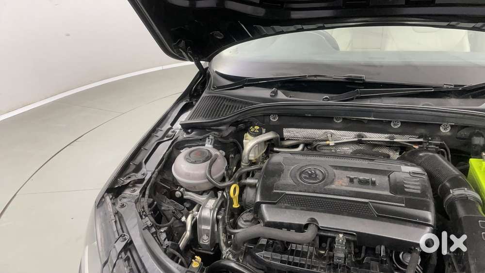 Skoda Octavia 1.8 Tsi Style At, 2017, Petrol