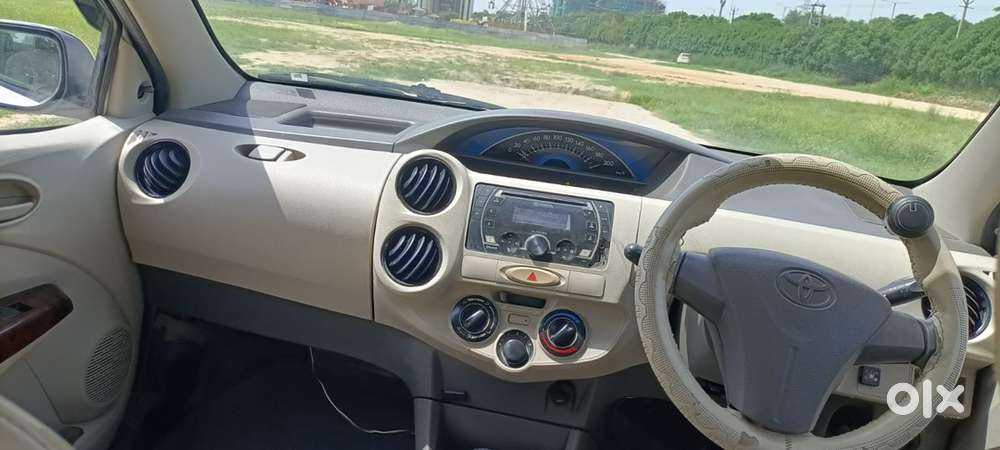 Toyota Etios 2014 Cng & Hybrids Well Maintained
