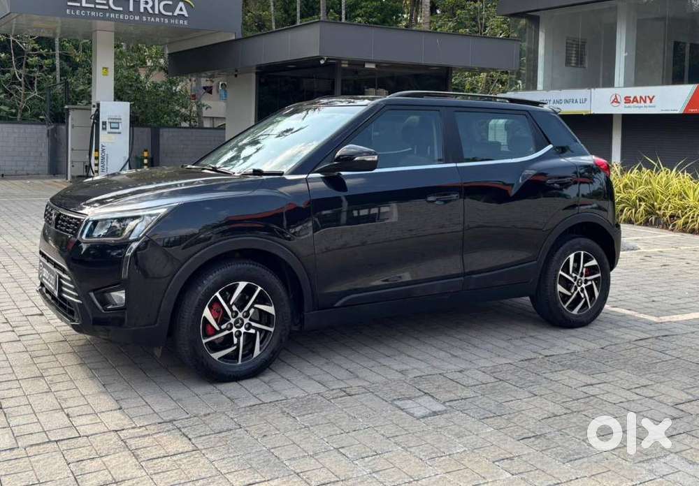 Mahindra Xuv300 W8 Option, 2022, Petrol
