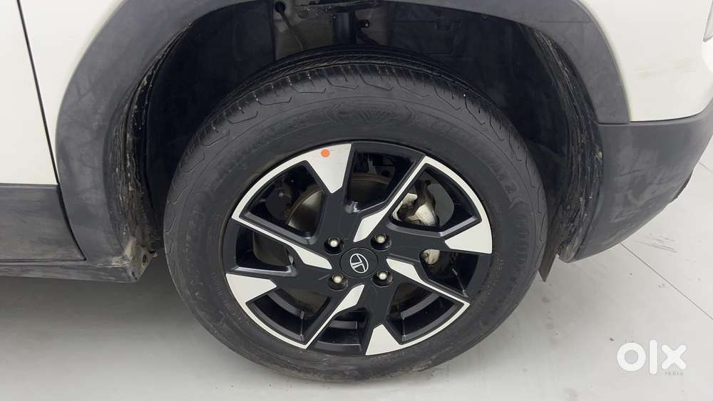 Tata Punch Accomplished Dazzle Sunroof Cng, 2024, Cng & Hybrids
