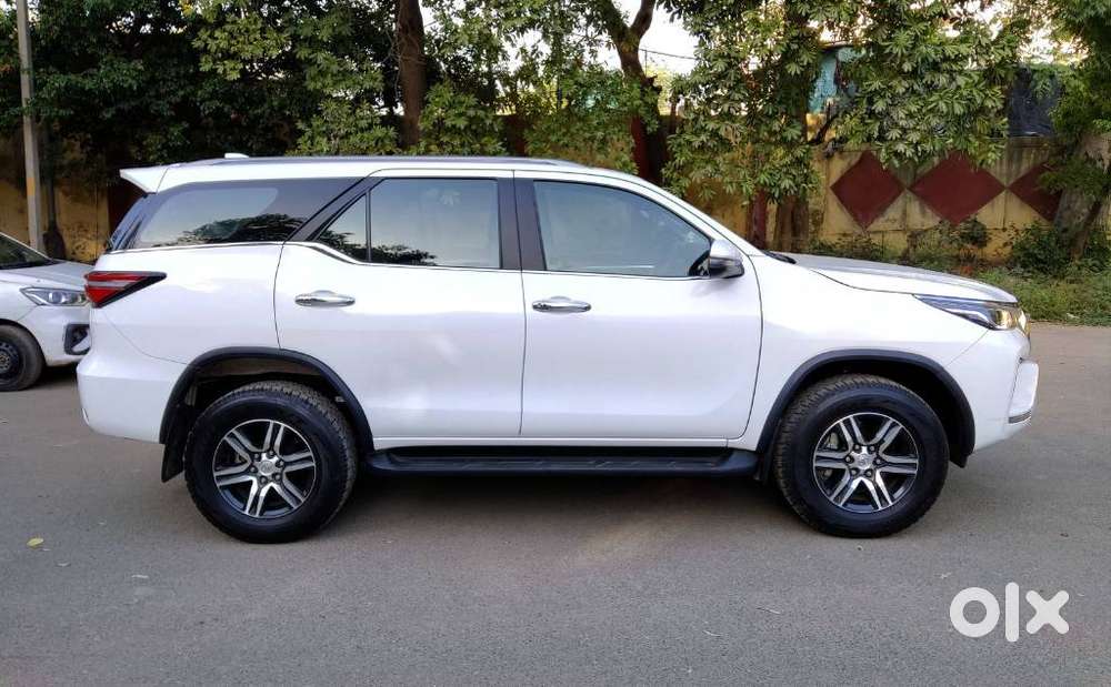 Toyota Fortuner [2021-ongoing] 2.7 2wd Petrol At, 2024, Petrol