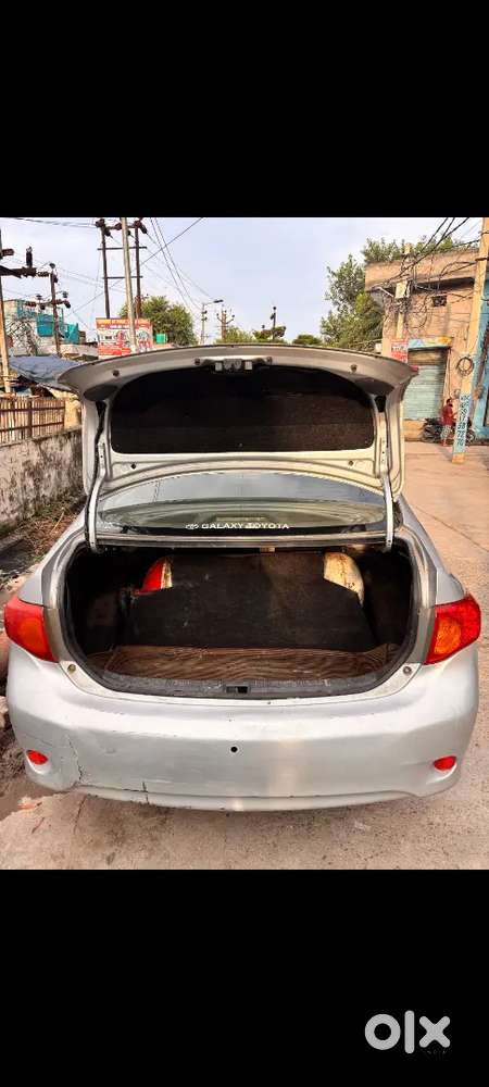 Toyota Corolla Altis 2011