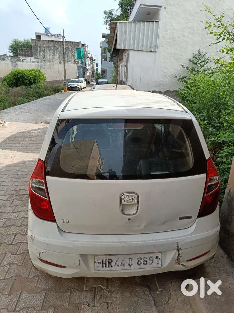 Hyundai I10 ,2011 Model , Petrol+cng, Good Condition