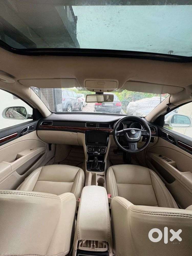 Skoda Superb Elegance 1.8 Tsi At, 2011, Petrol